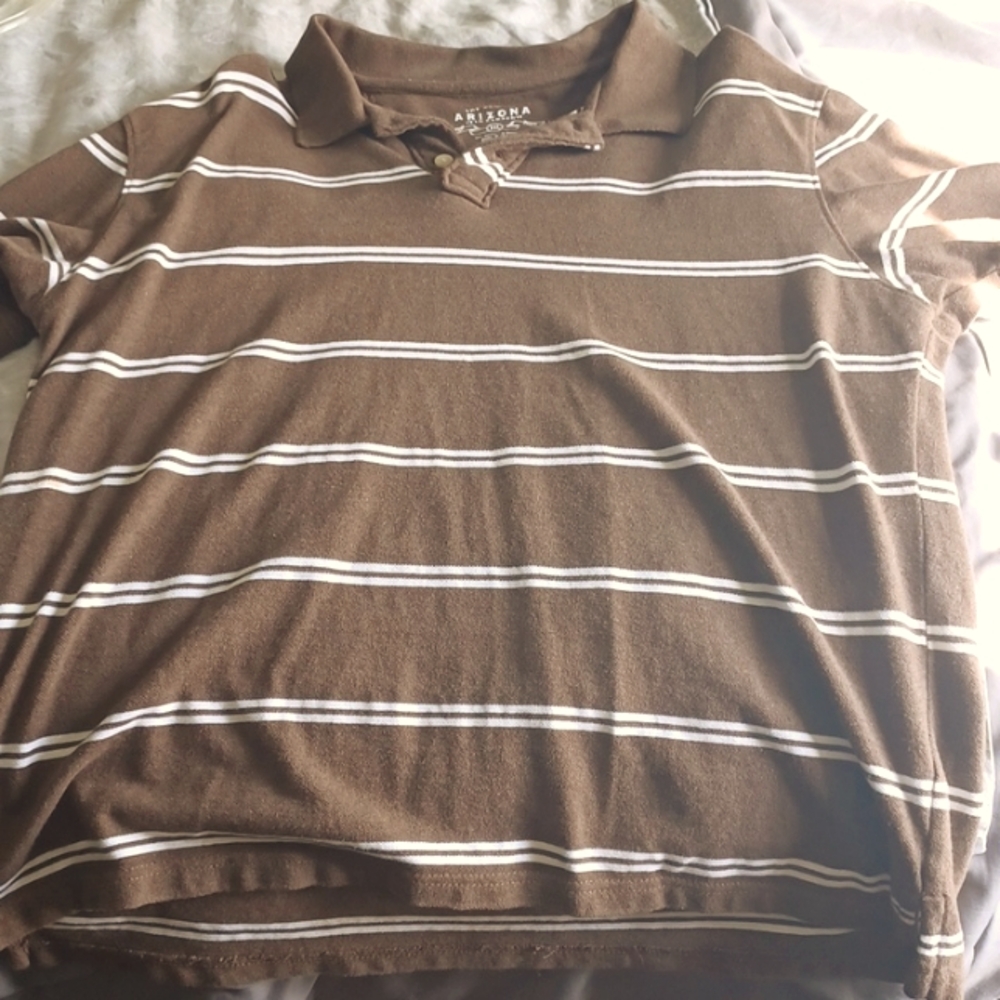 A brown XXL t-shirt